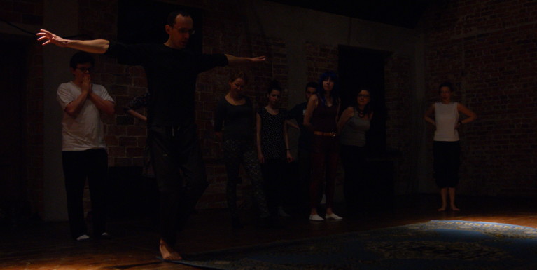 Teatr Petera Brooka – między dwoma rodzajami ciszy