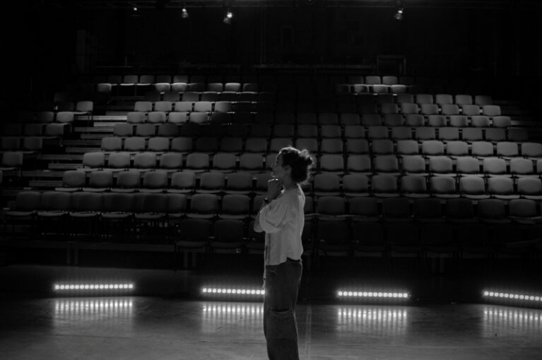 Techniki Devised Theatre, czyli jak stworzyć własny spektakl | Техніки Deviced Theatre, або як створити власну виставу